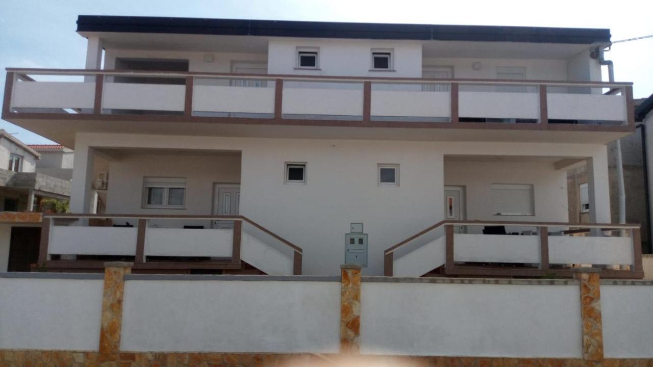 ויר Apartmani Matovina מראה חיצוני תמונה